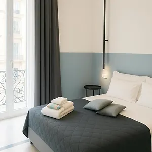 Rettifilo 311 ***** Naples